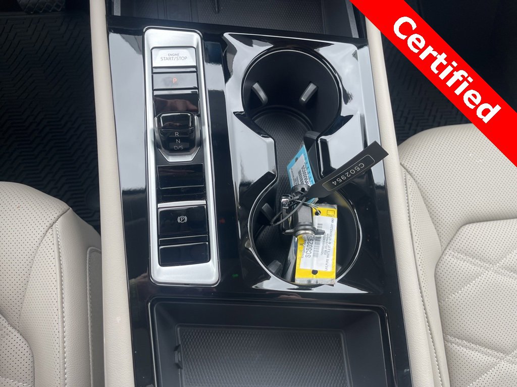 Used 2025 Volkswagen Atlas SE image 11