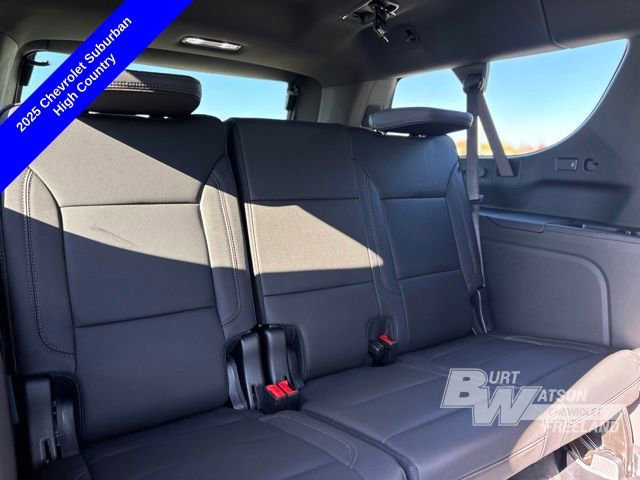 New 2025 Chevrolet Suburban High Country image 28