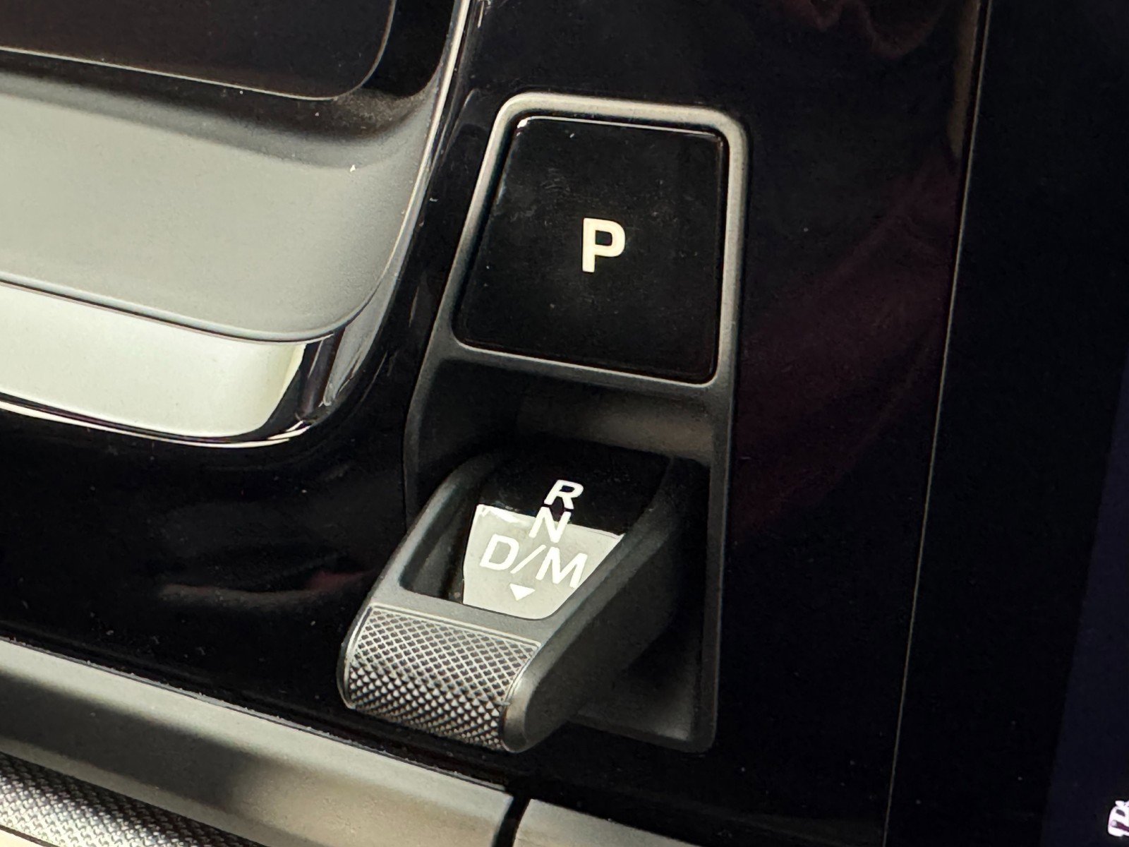 Used 2025 Porsche Panamera 4S w/ Premium Package image 23