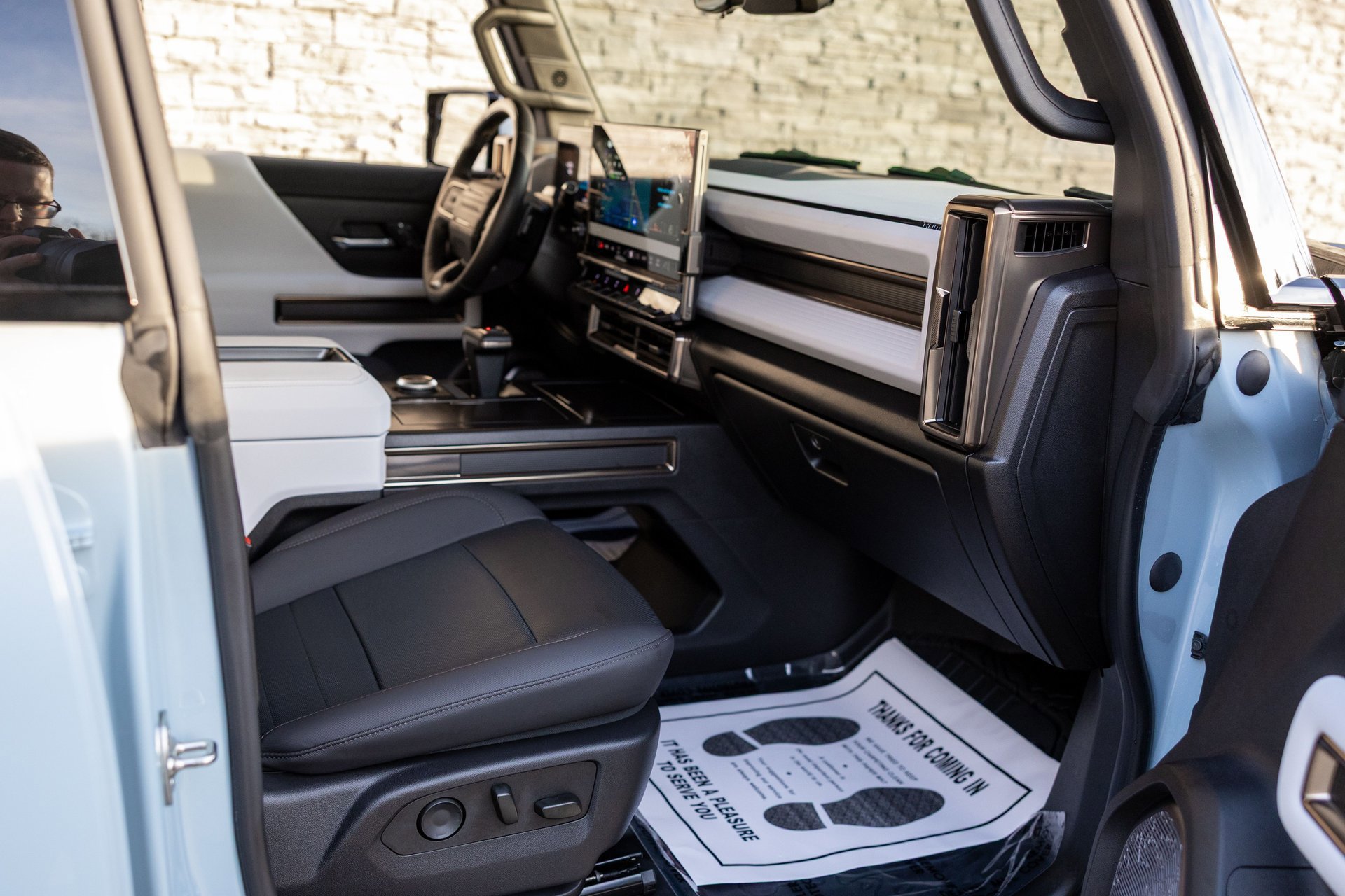 Used 2024 GMC Hummer EV 3X w/ Extreme Off-Road Package image 40