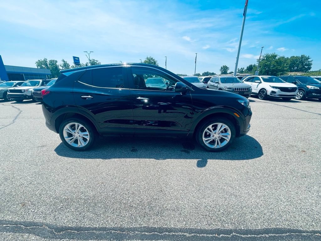 Used 2023 Buick Encore GX Preferred w/ Cold Weather Comfort Package AWD/4WD image 7