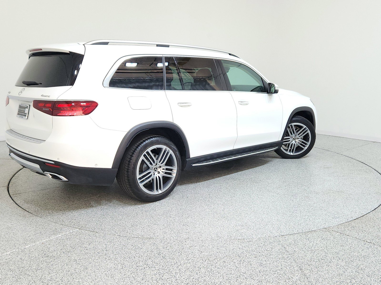 Certified 2025 Mercedes-Benz GLS 450 4MATIC image 7