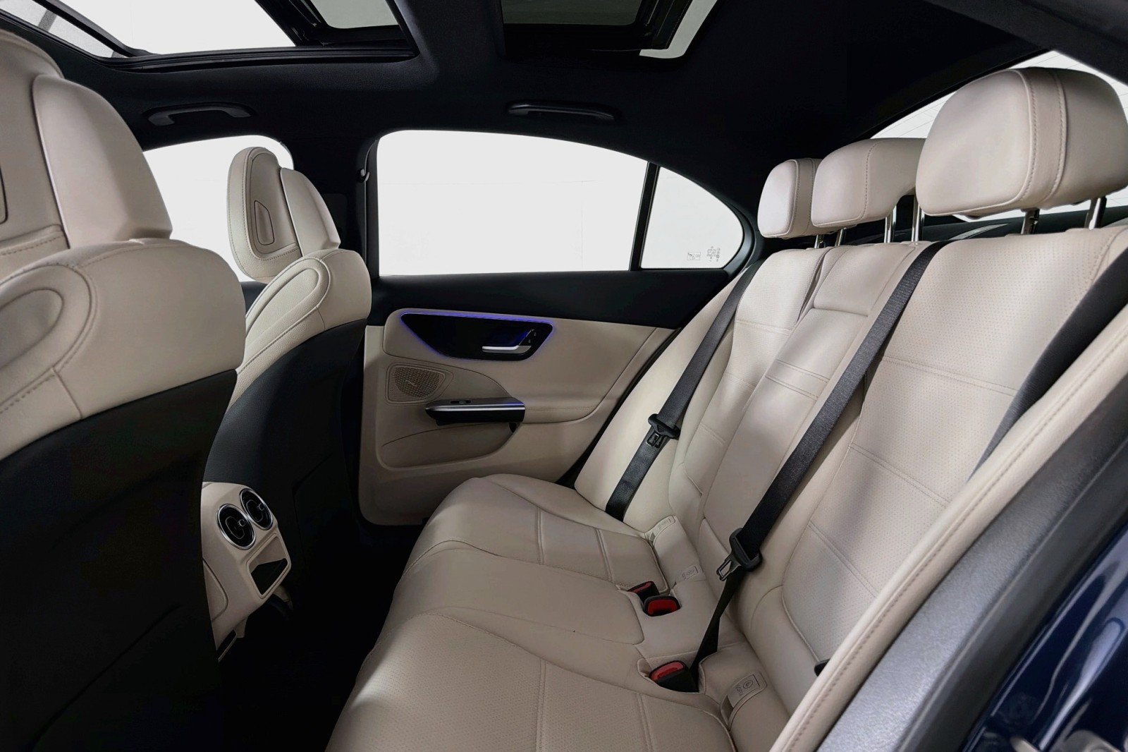 New 2026 Mercedes-Benz C 300 Sedan image 7