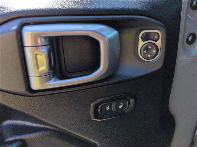 Used 2021 Jeep Gladiator Sport AWD/4WD image 12