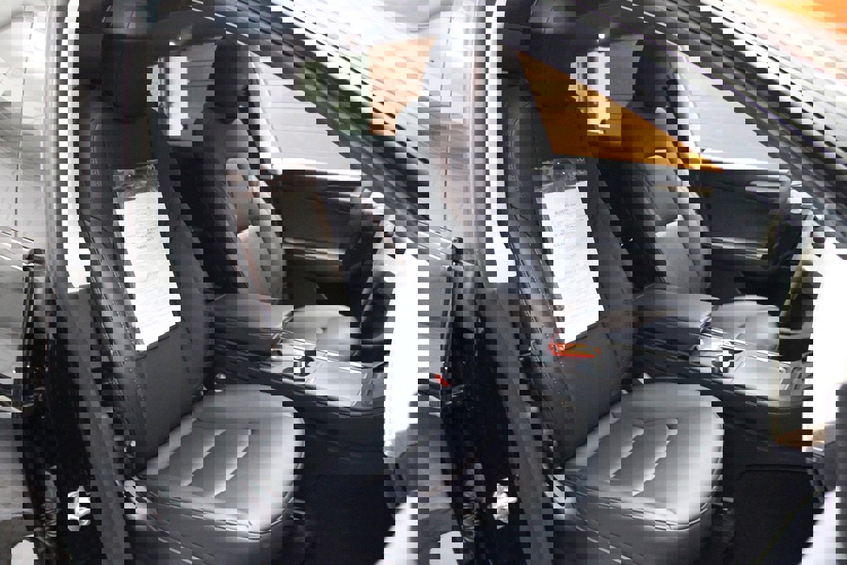 Used 2023 Tesla Model Y Performance image 23