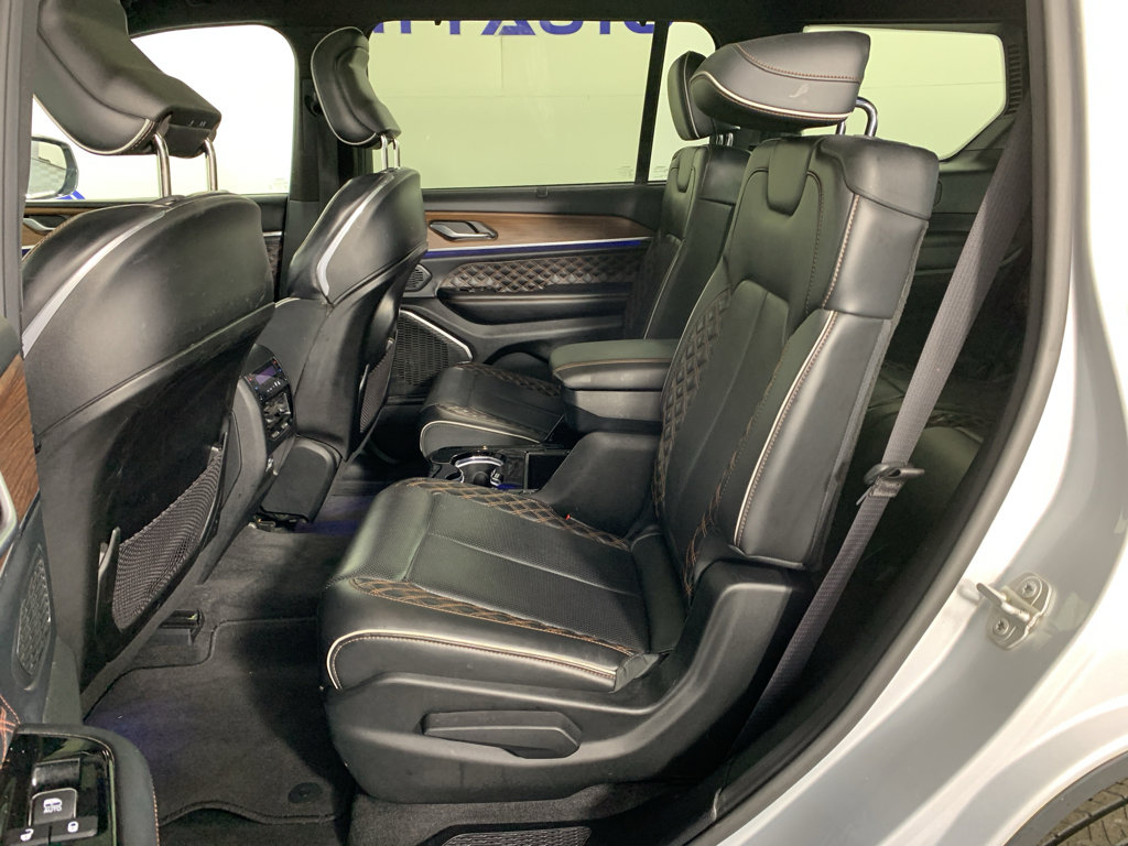 Used 2021 Jeep Grand Cherokee L Summit w/ Advanced Protech Group IV image 32
