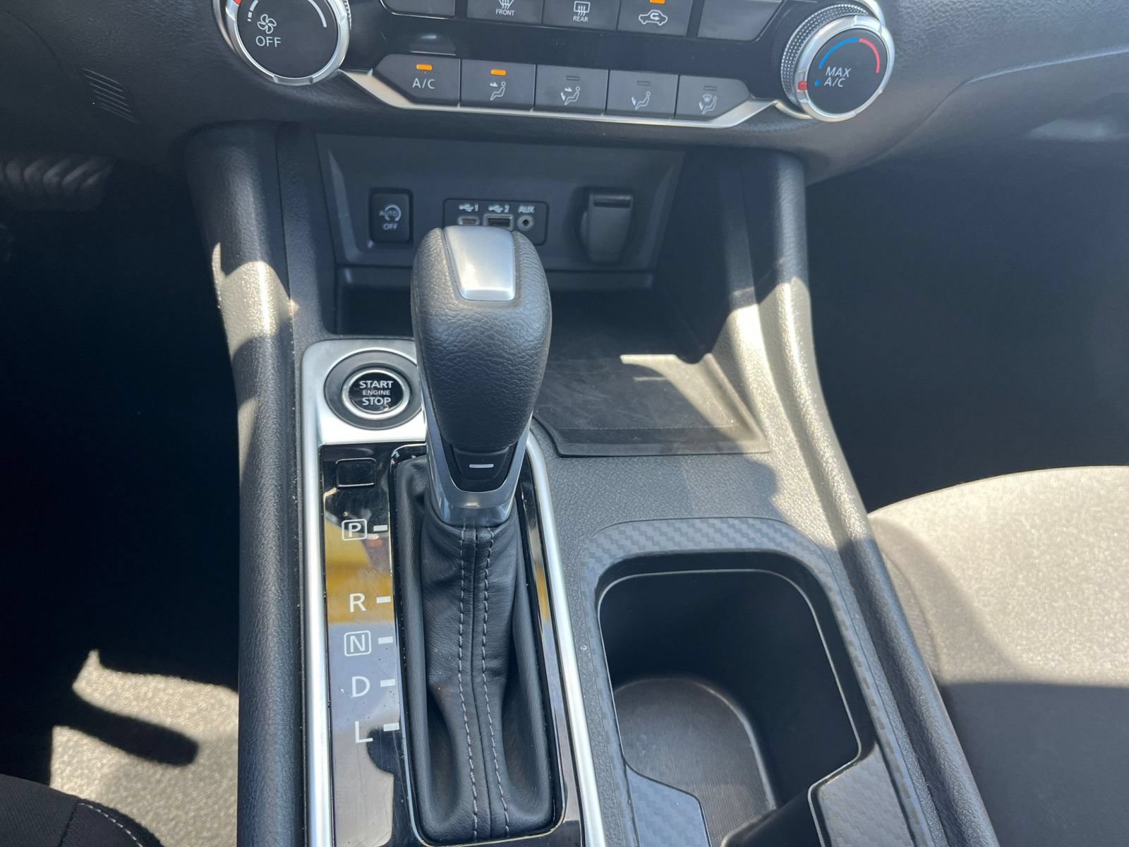 Used 2025 Nissan Sentra SV FWD image 39