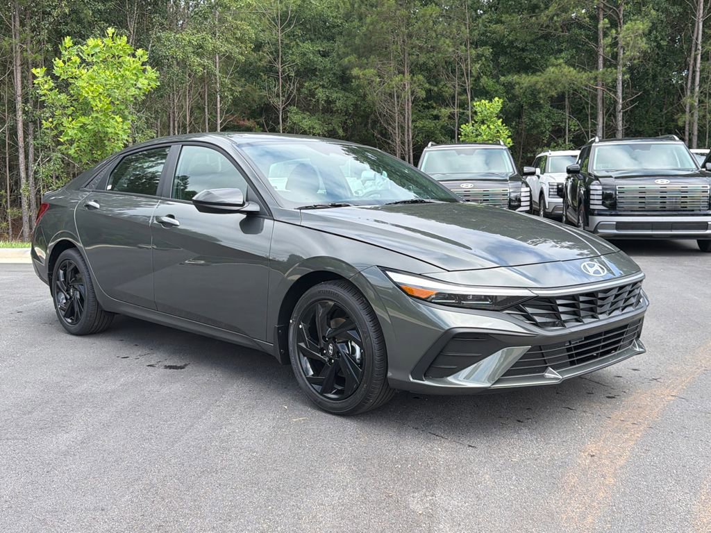 New 2026 Hyundai Elantra Sport FWD image 8