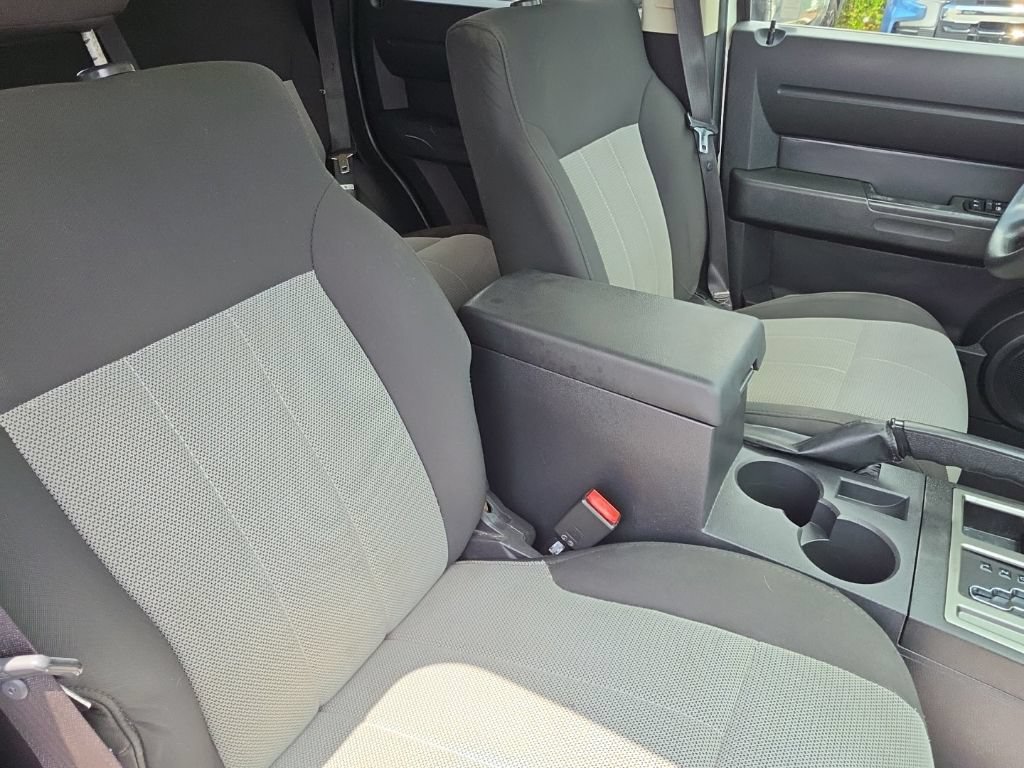 Used 2008 Dodge Nitro SXT w/ Sun & Wheels Group AWD/4WD image 19