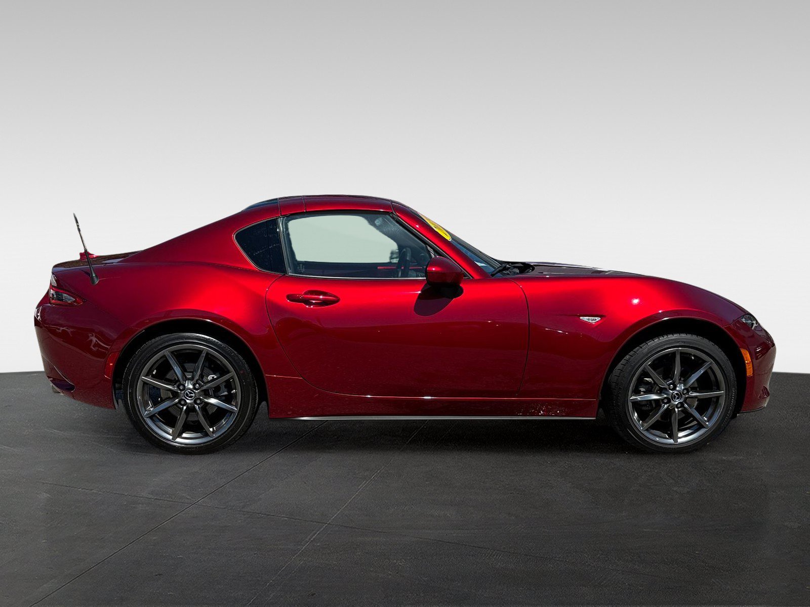 Used 2019 MAZDA MX-5 Miata RF Grand Touring RWD image 4