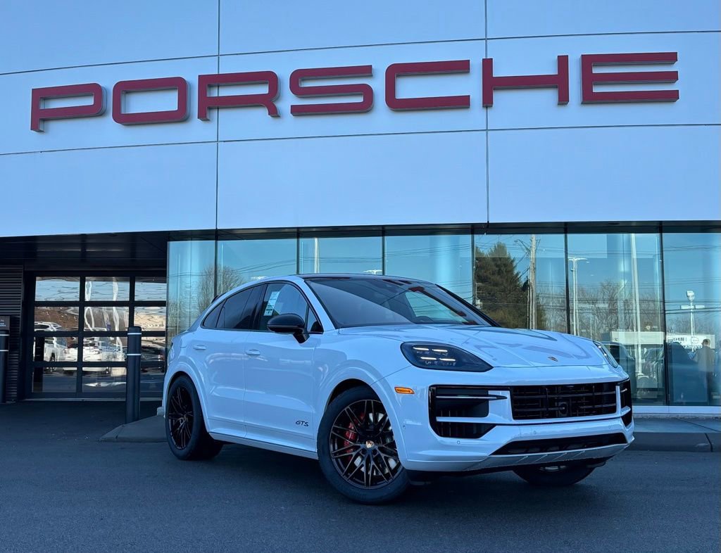 New 2026 Porsche Cayenne GTS image 18