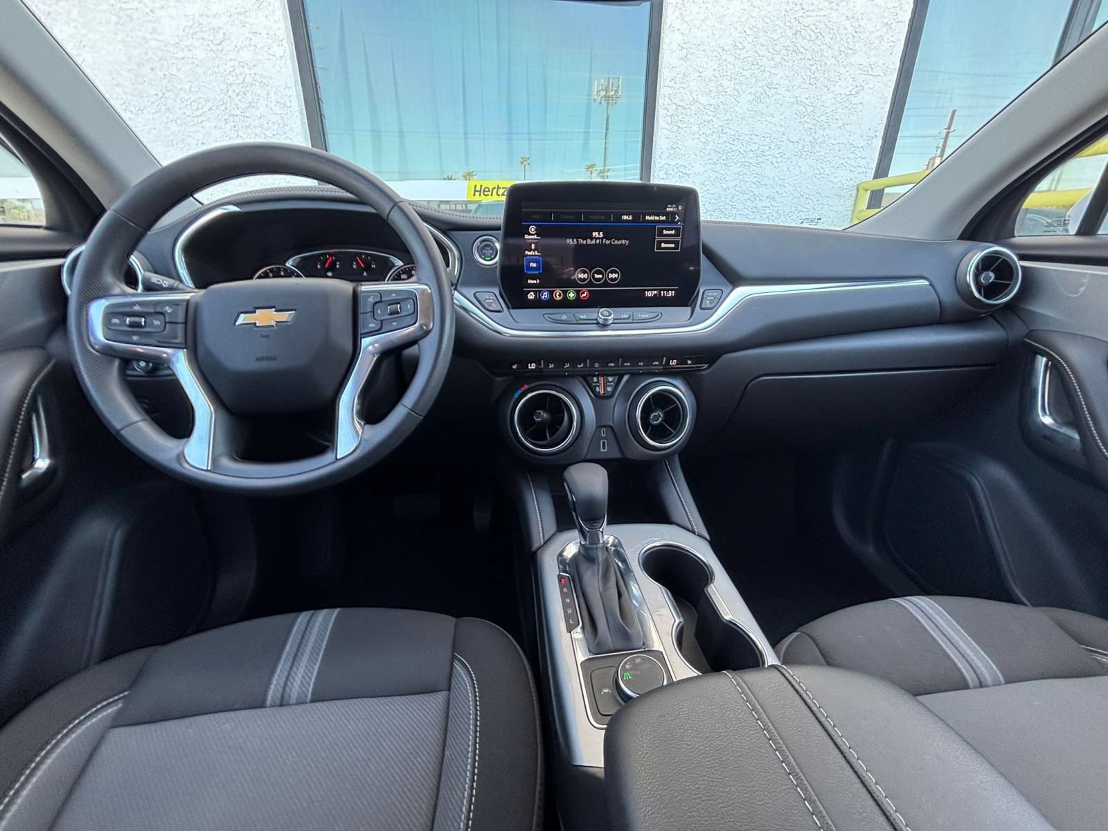 Used 2025 Chevrolet Blazer LT FWD image 34