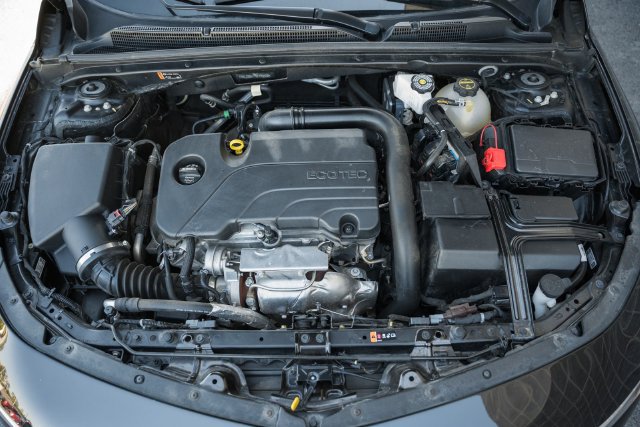Used 2025 Chevrolet Malibu LT FWD image 23