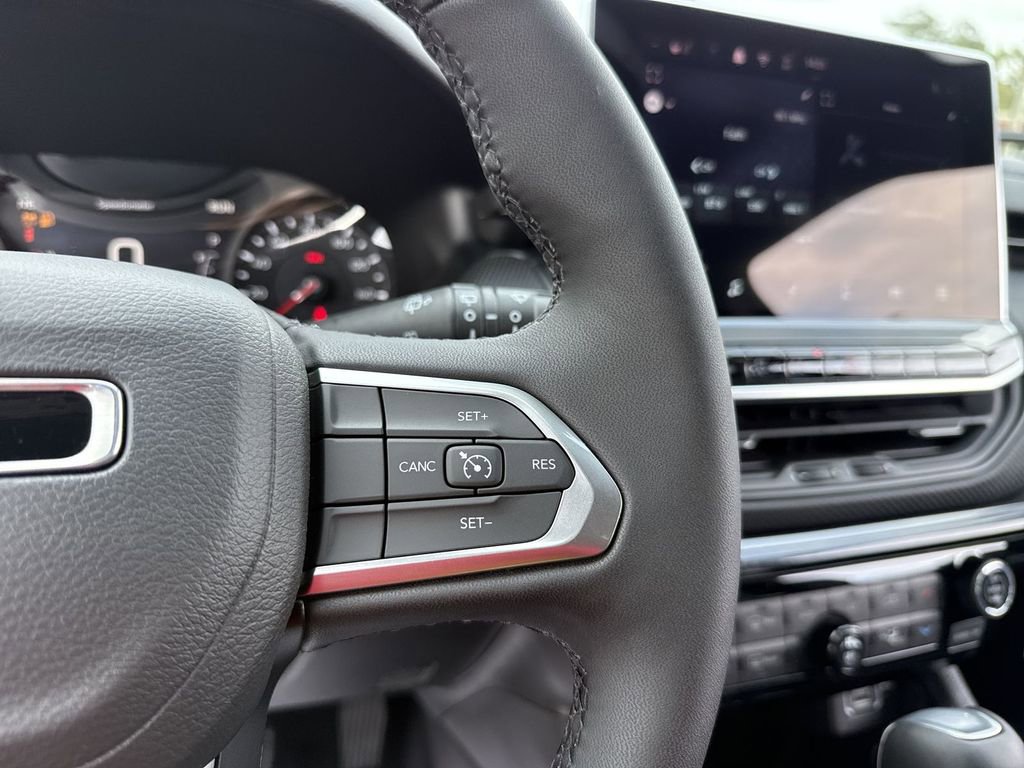 New 2026 Jeep Compass Latitude image 15