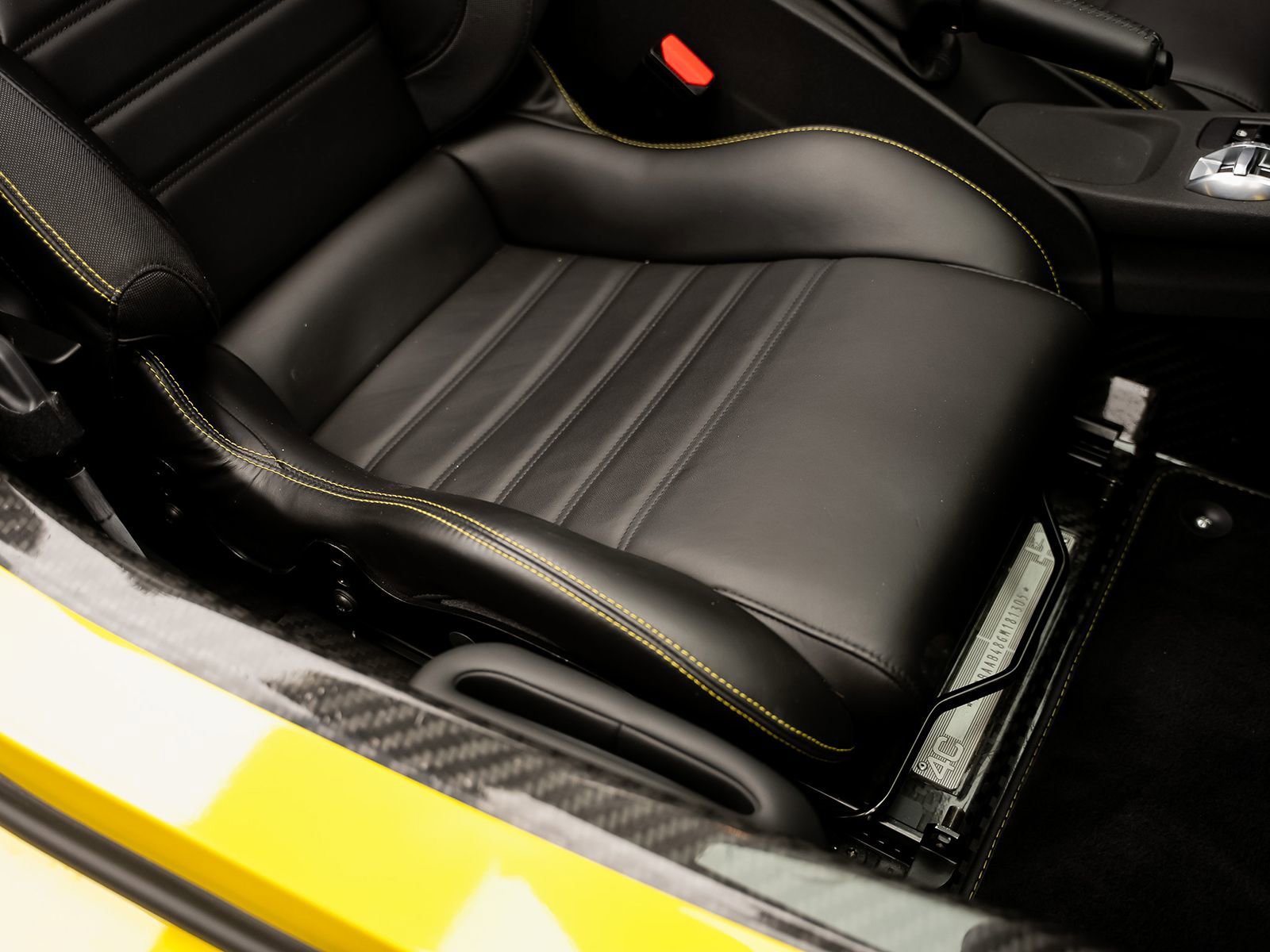 Used 2016 Alfa Romeo 4C Spider RWD image 36