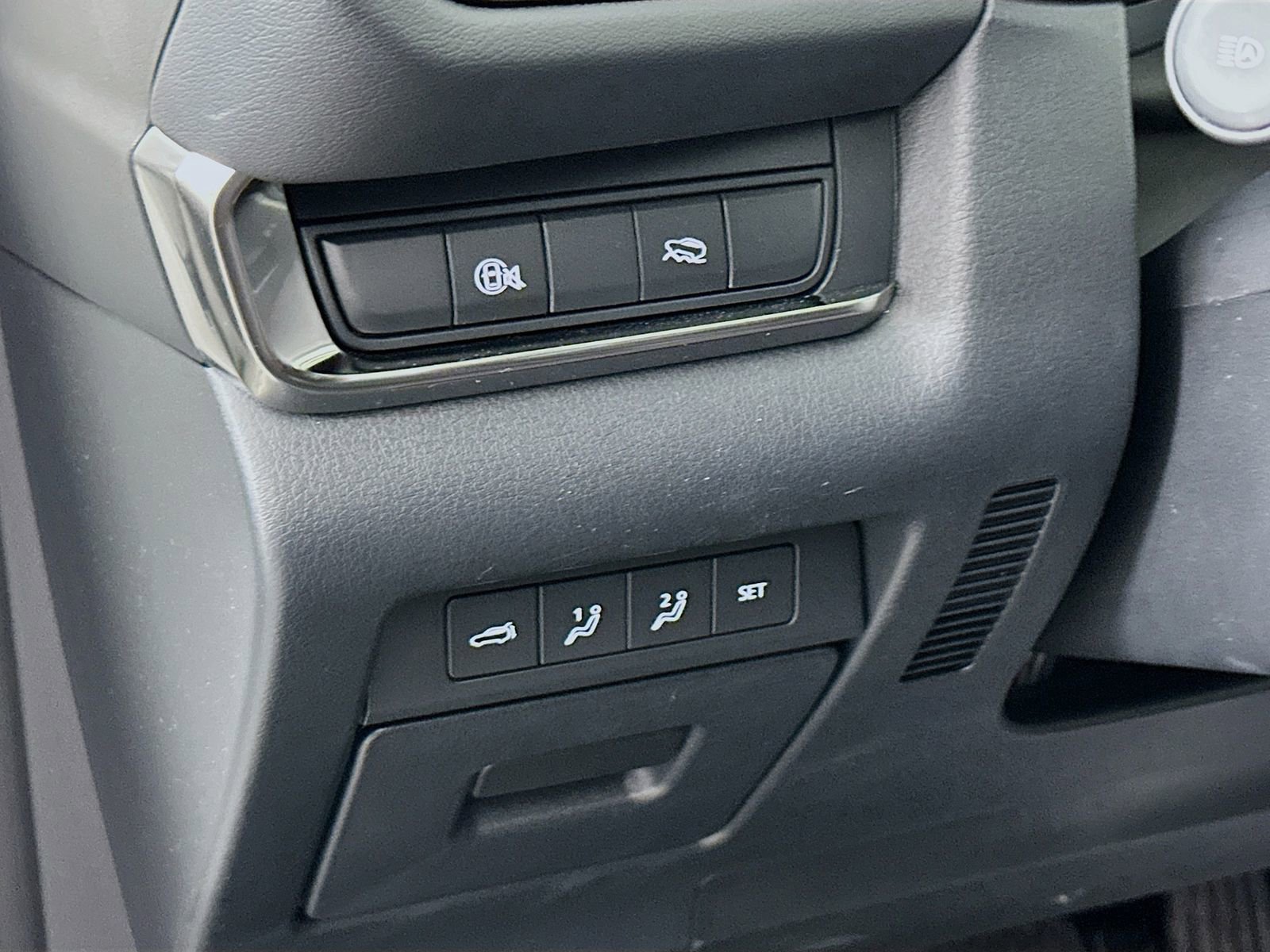 Certified 2024 MAZDA CX-30 AWD 2.5 S w/ Premium Package image 10