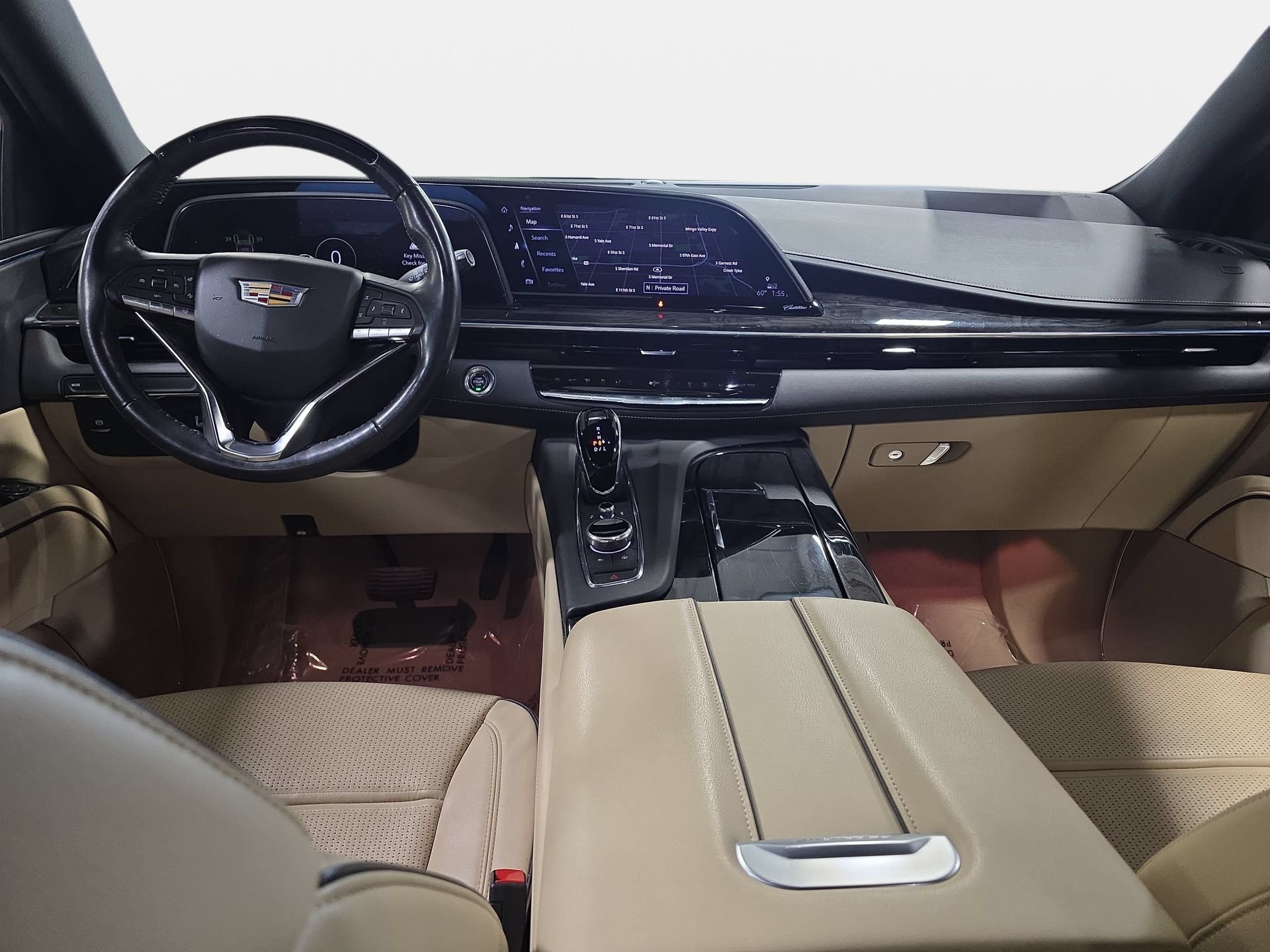 Used 2024 Cadillac Escalade Premium Luxury RWD image 9