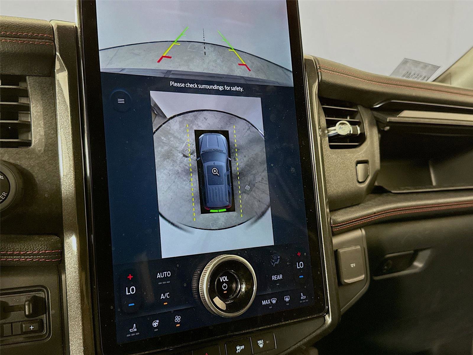 Used 2022 Ford Expedition Max Limited AWD/4WD image 8