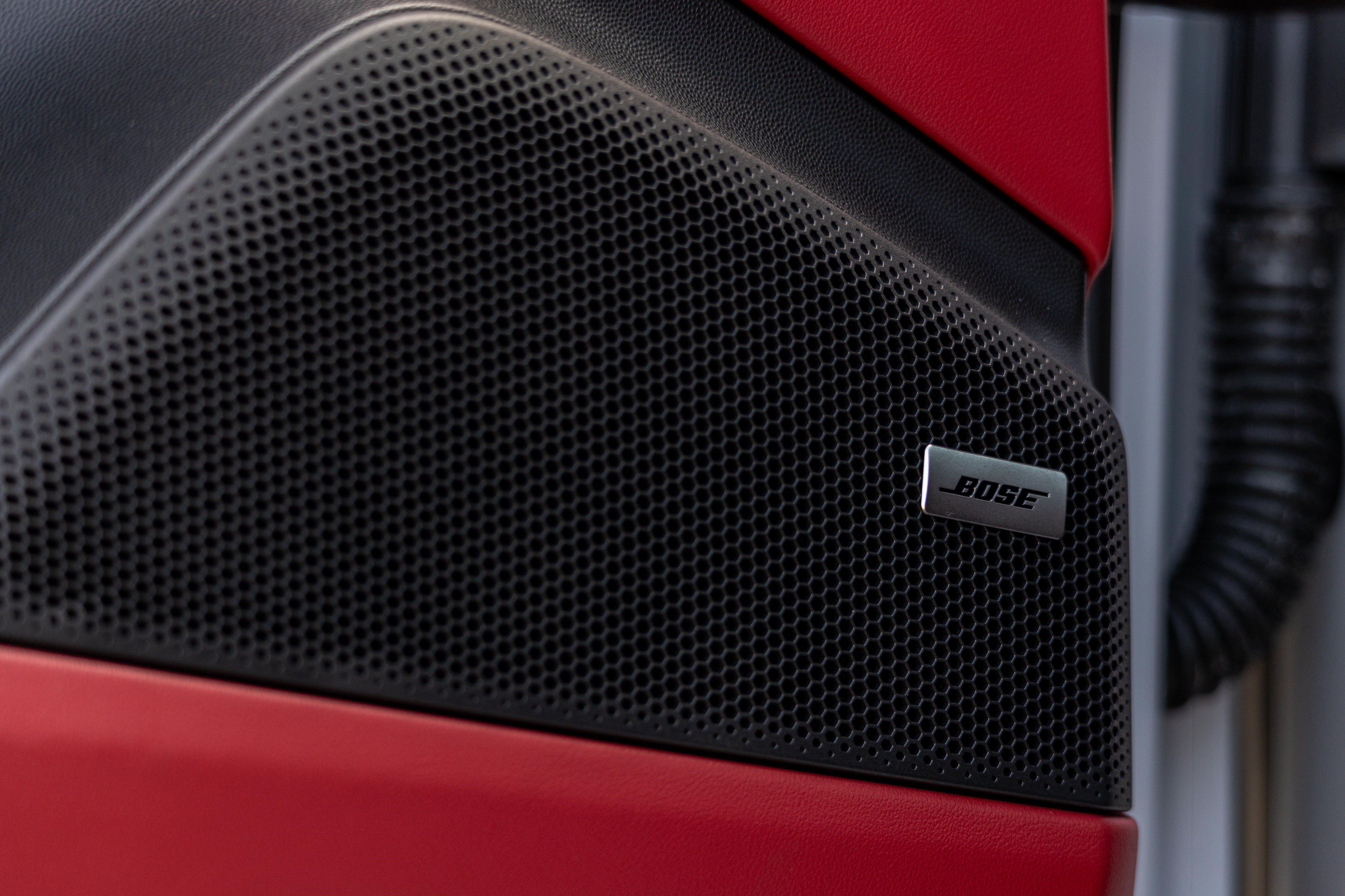 Used 2025 Porsche Macan Turbo Electric AWD/4WD image 45