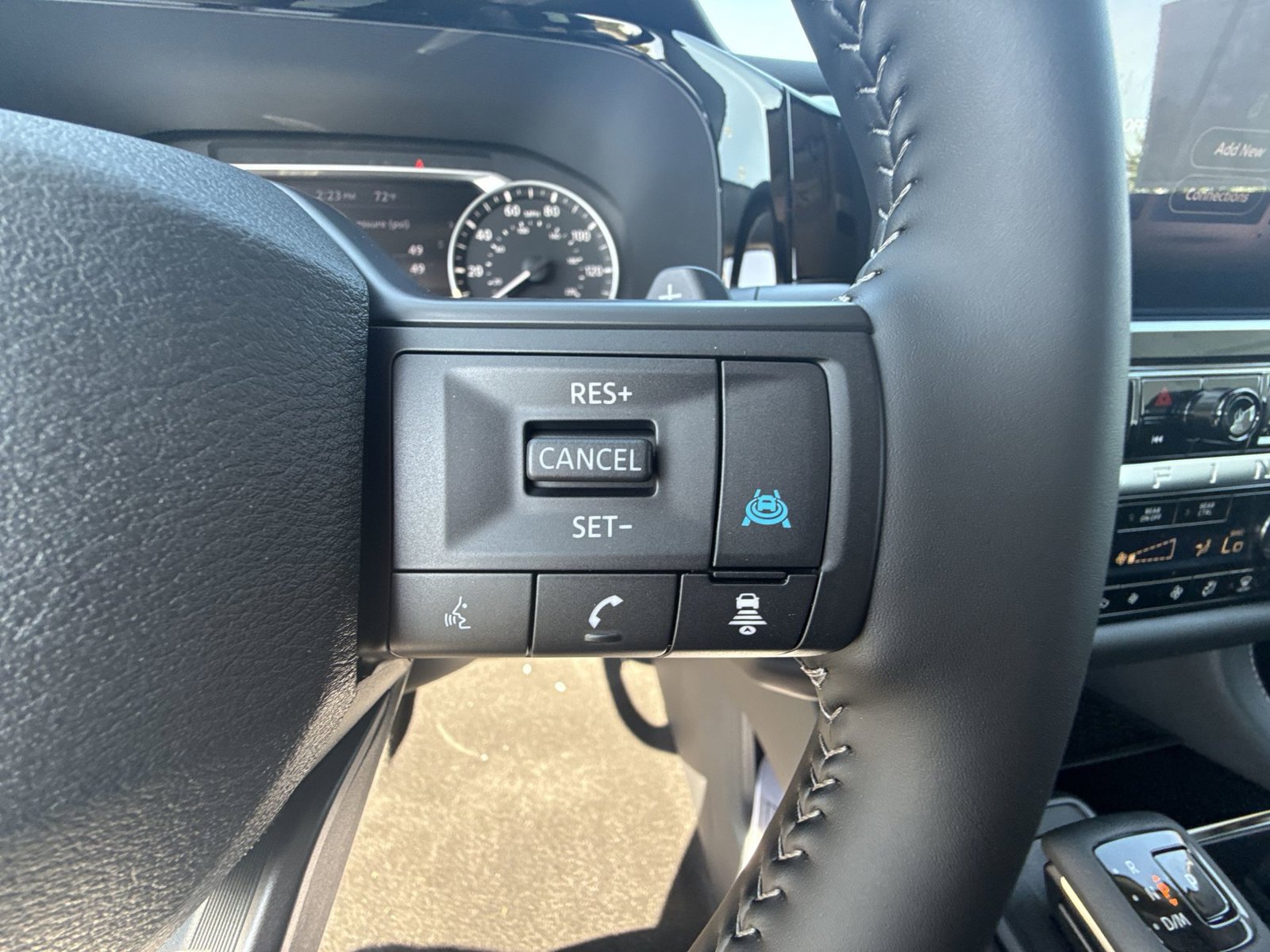 New 2026 Nissan Pathfinder SV AWD/4WD image 34