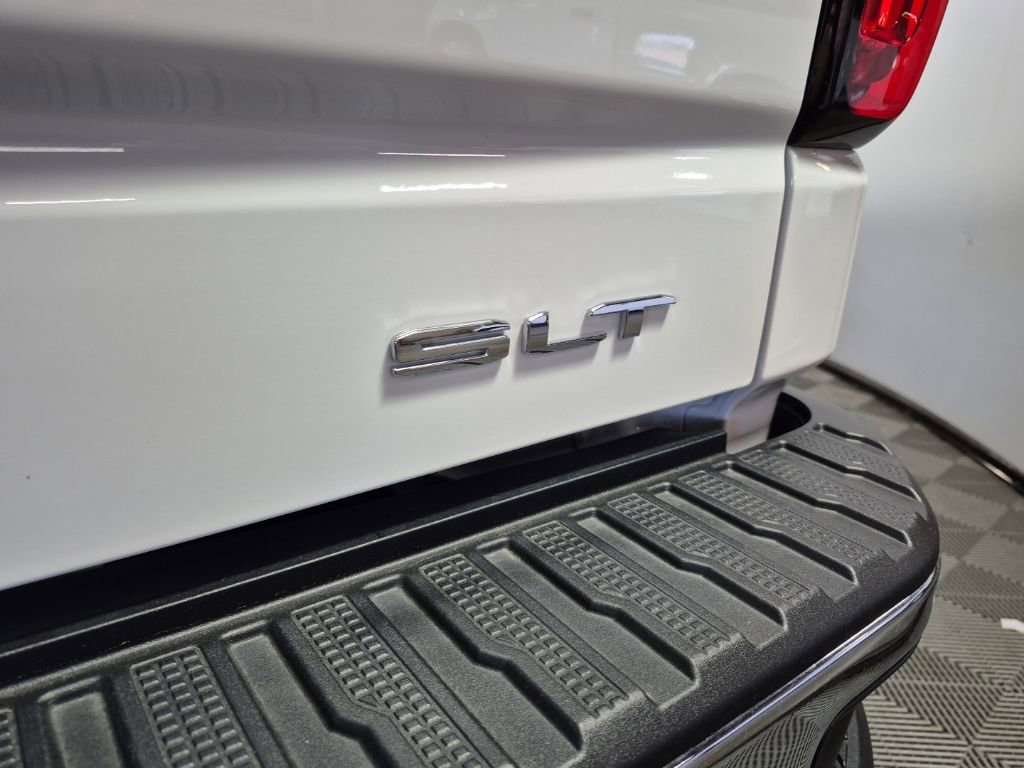 Certified 2026 GMC Sierra 1500 SLT w/ SLT Convenience Package image 9