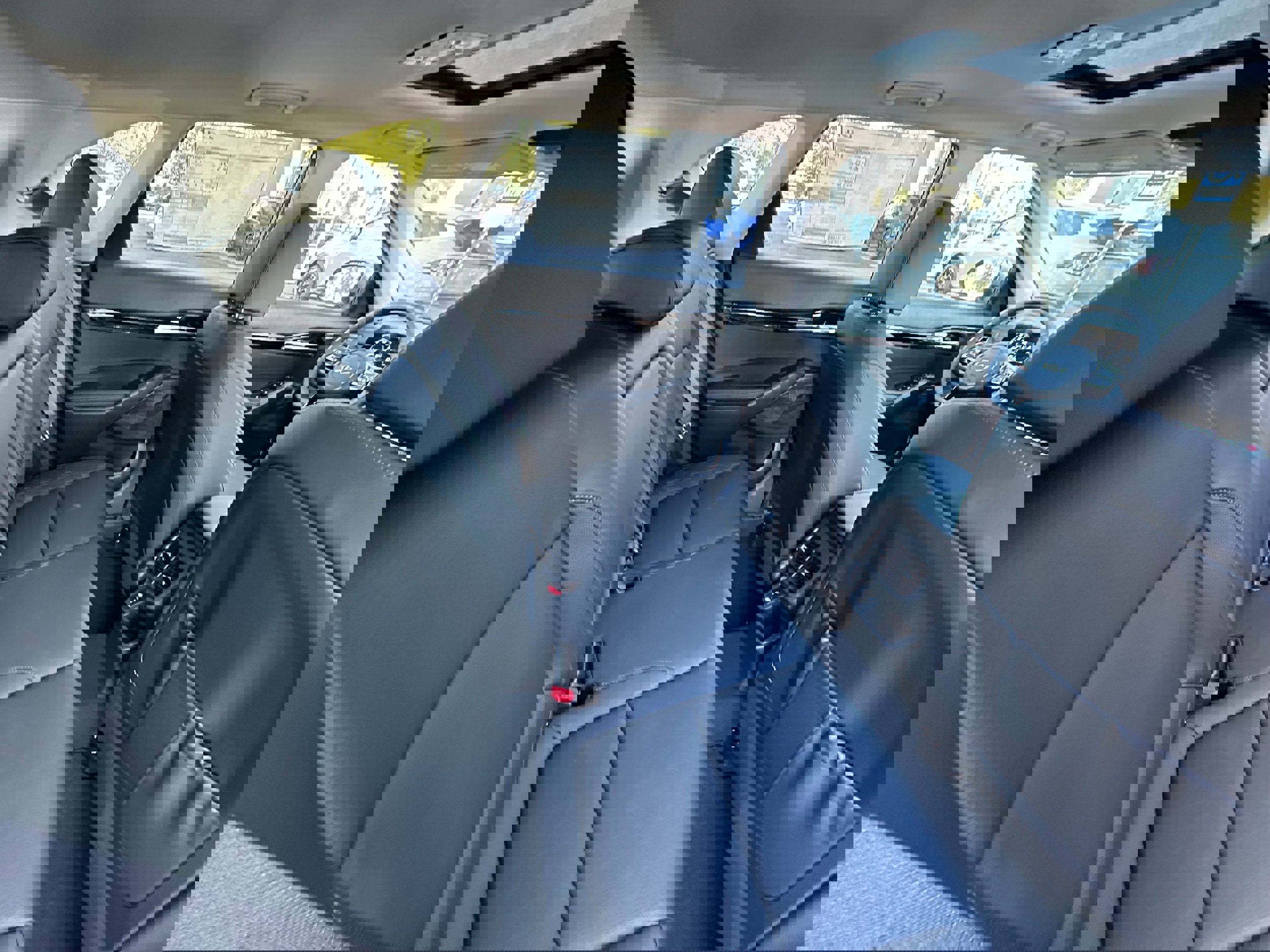 New 2026 Kia Seltos SX w/ SX Sunroof Package image 16