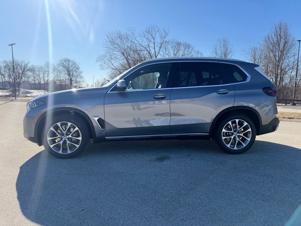 New 2026 BMW X5 xDrive40i image 3