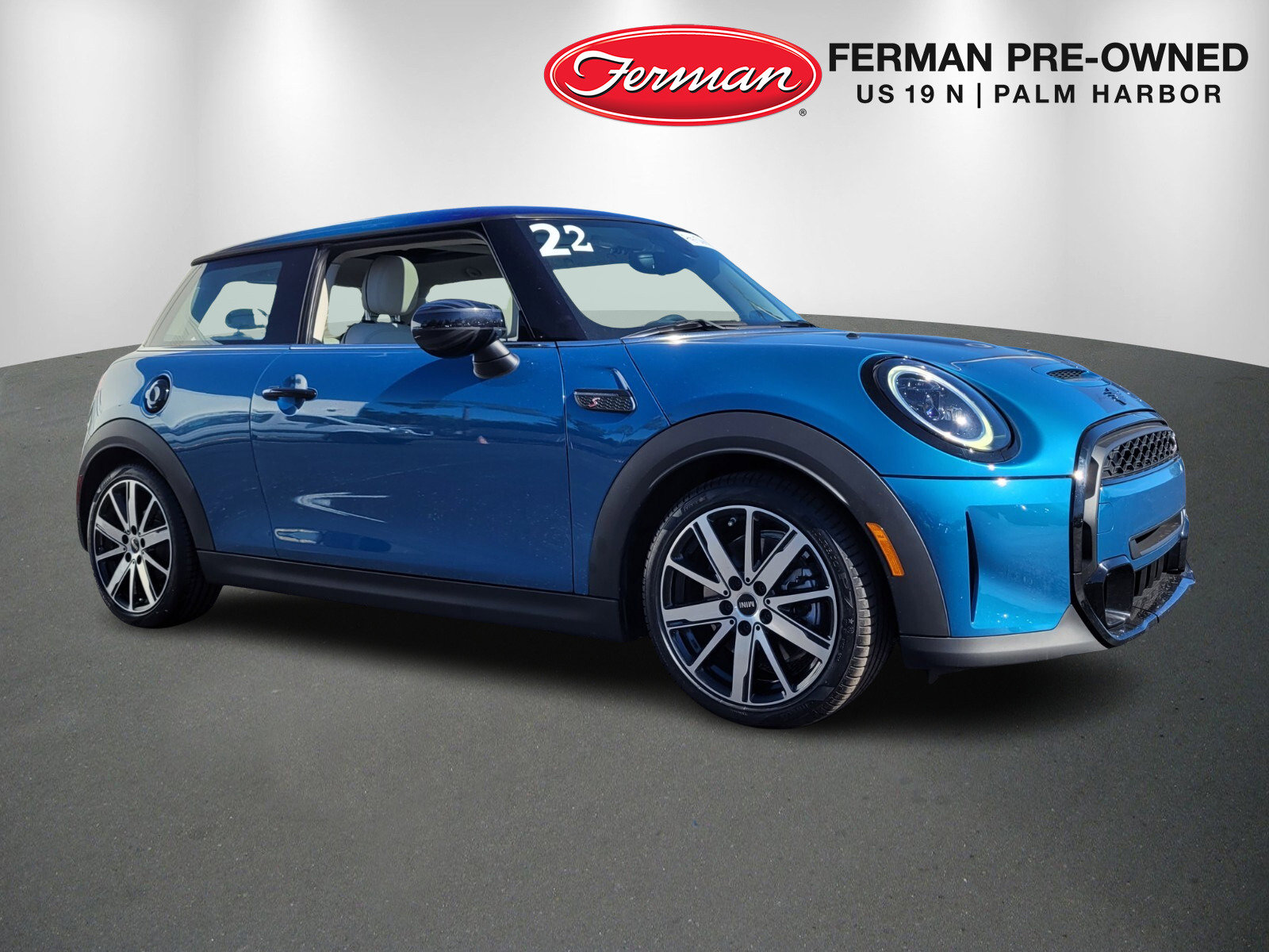 Used 2022 MINI Cooper S image 1
