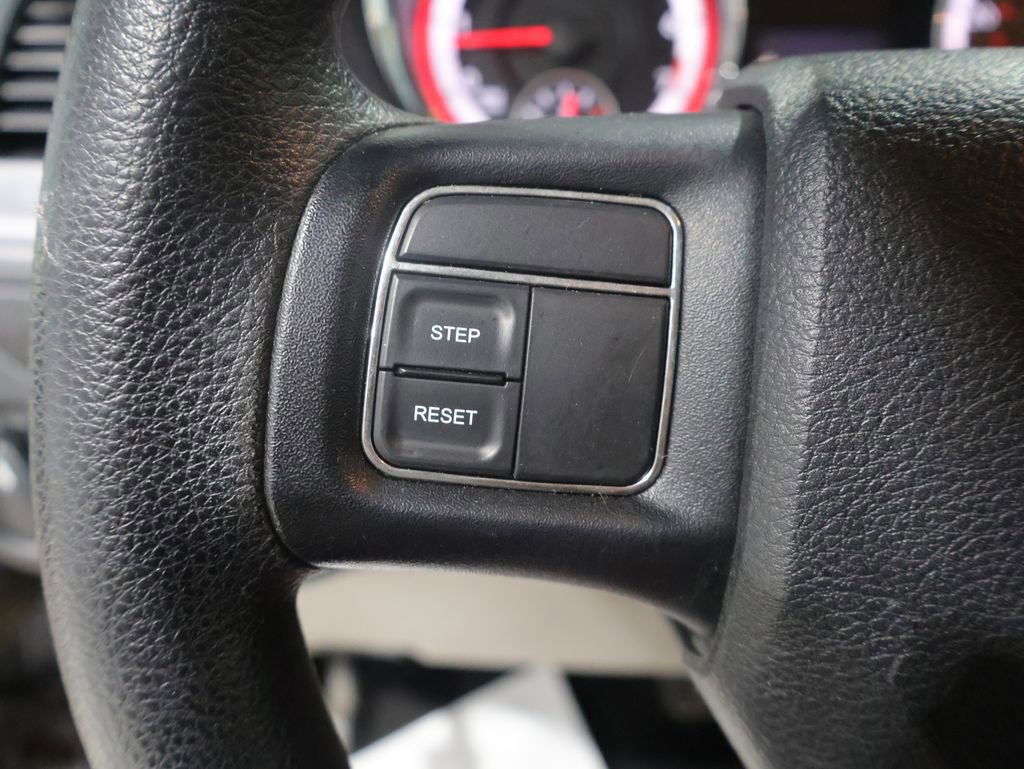 Used 2016 Dodge Grand Caravan SXT FWD image 31