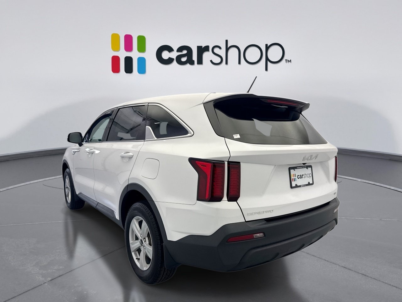 Used 2023 Kia Sorento LX AWD/4WD image 3