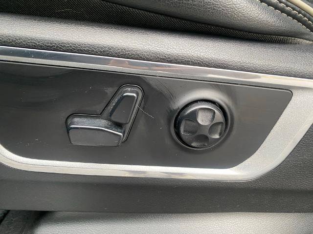 Used 2019 RAM 1500 Laramie image 15