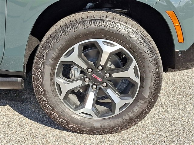 New 2026 GMC Yukon AT4 w/ AT4 Premium Plus Package image 5