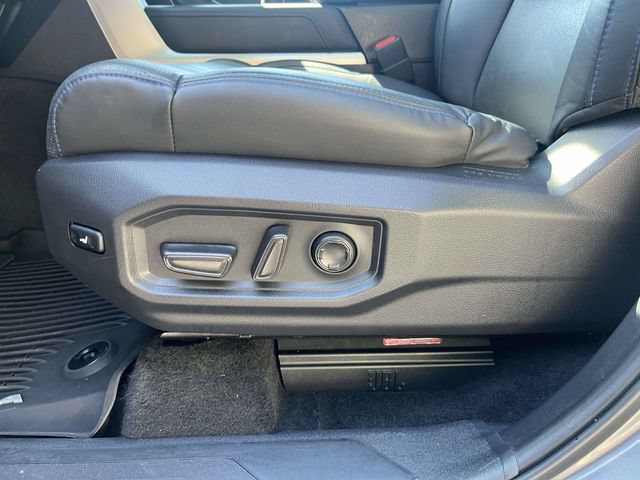 Used 2025 Toyota Sequoia Platinum AWD/4WD image 21