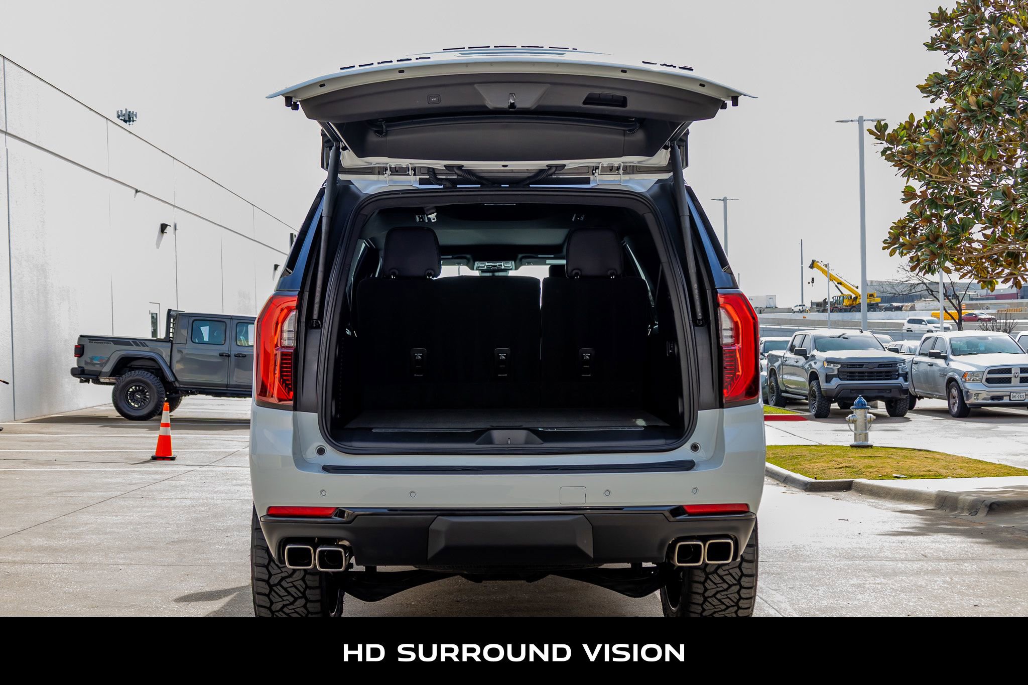 Used 2026 GMC Yukon XL Denali Ultimate image 9