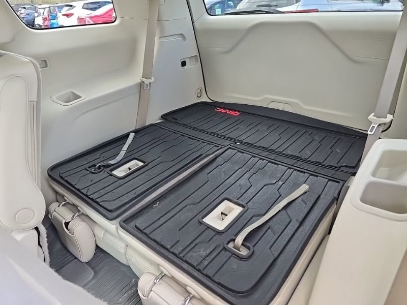 Used 2021 GMC Acadia Denali w/ Denali Ultimate Package image 28