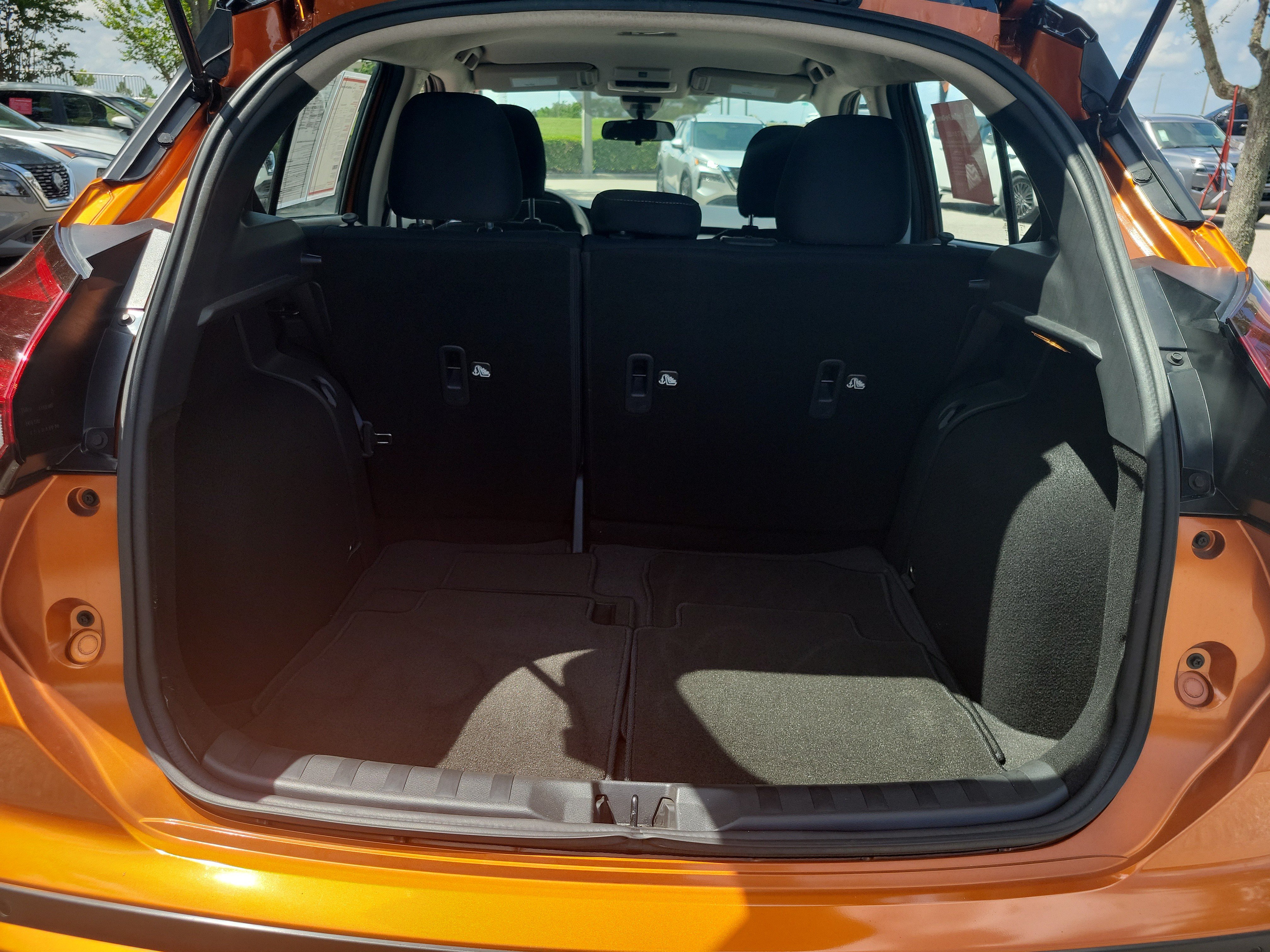 Certified 2024 Nissan Kicks SV FWD image 13