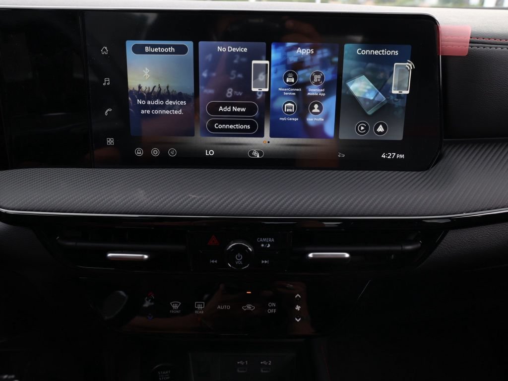 New 2026 Nissan Kicks SR FWD image 29