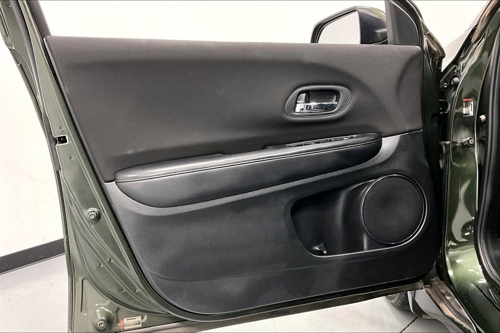 Used 2017 Honda HR-V LX image 20