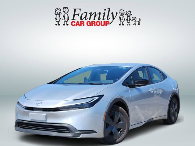 Used 2024 Toyota Prius LE image 1