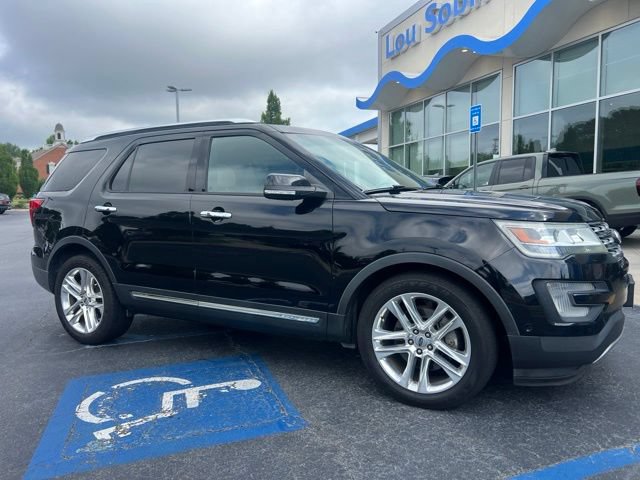 Used 2016 Ford Explorer Limited w/ Equipment Group 301A FWD image 4