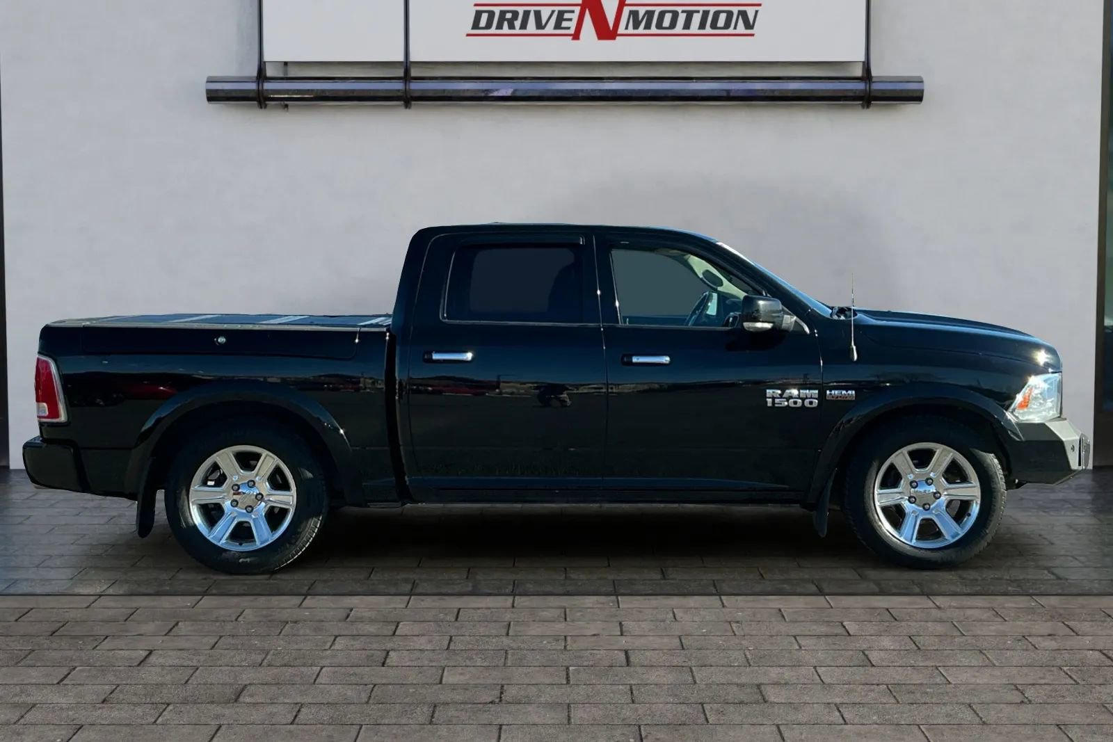 Used 2014 RAM 1500 Limited image 2