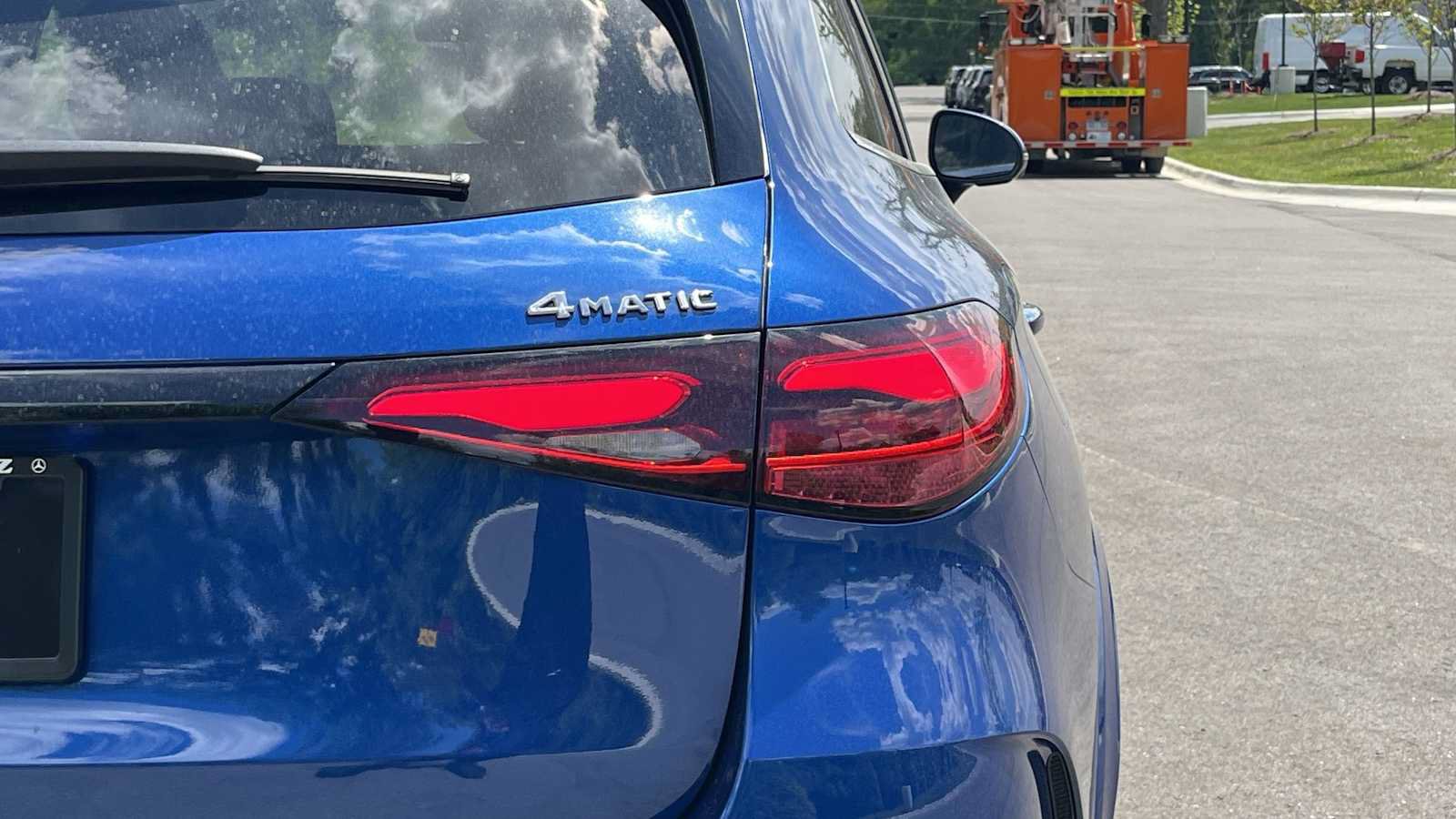 New 2026 Mercedes-Benz GLC 300 4MATIC image 19