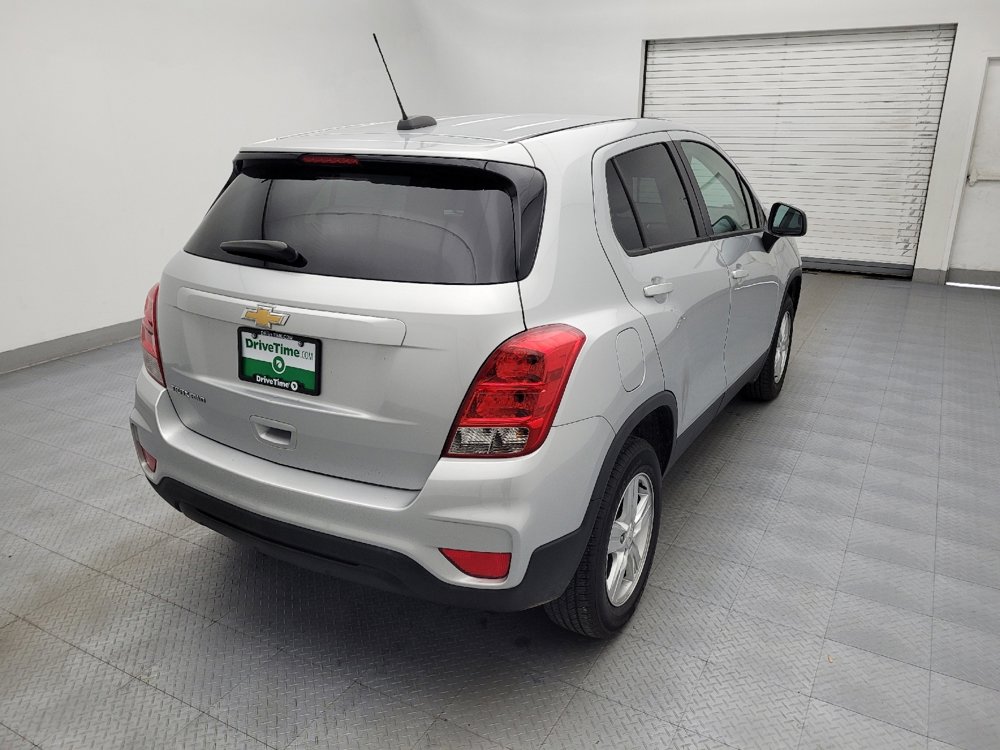 Used 2020 Chevrolet Trax LS w/ Tint and Cruise Package image 9