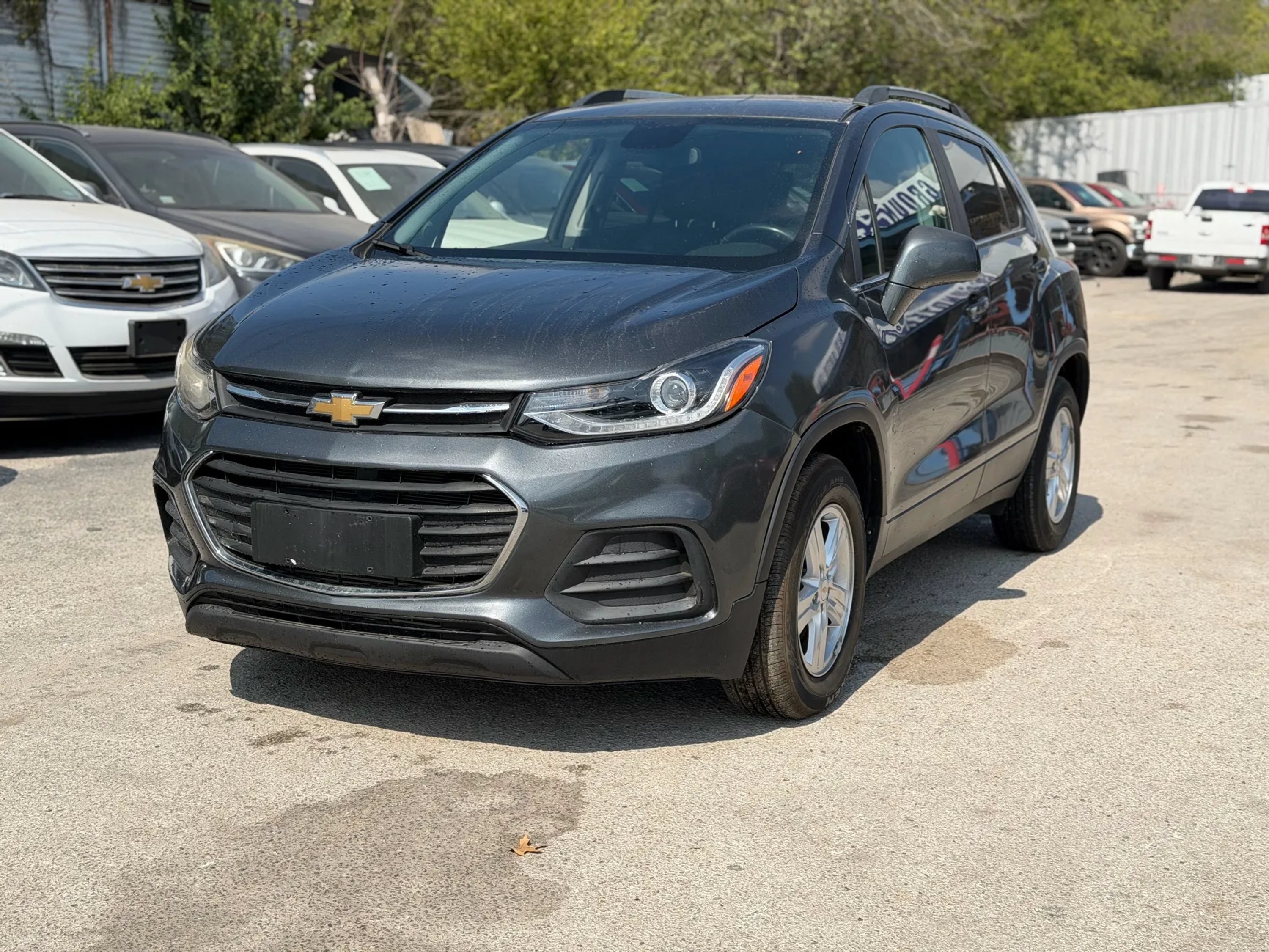 Used 2018 Chevrolet Trax LT w/ LT Convenience Package FWD image 3