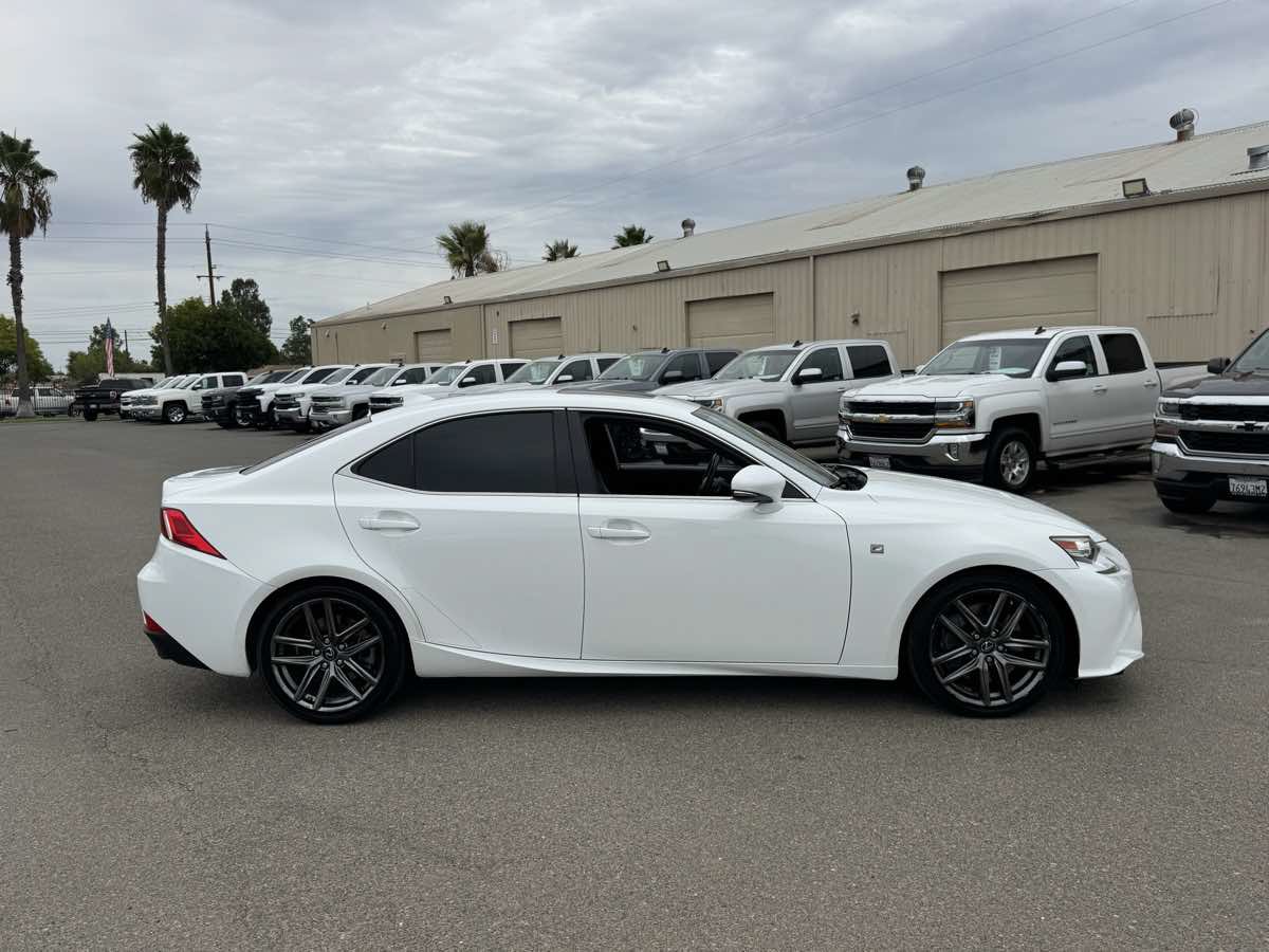 Used 2016 Lexus IS 200t w/ F Sport Package RWD image 11