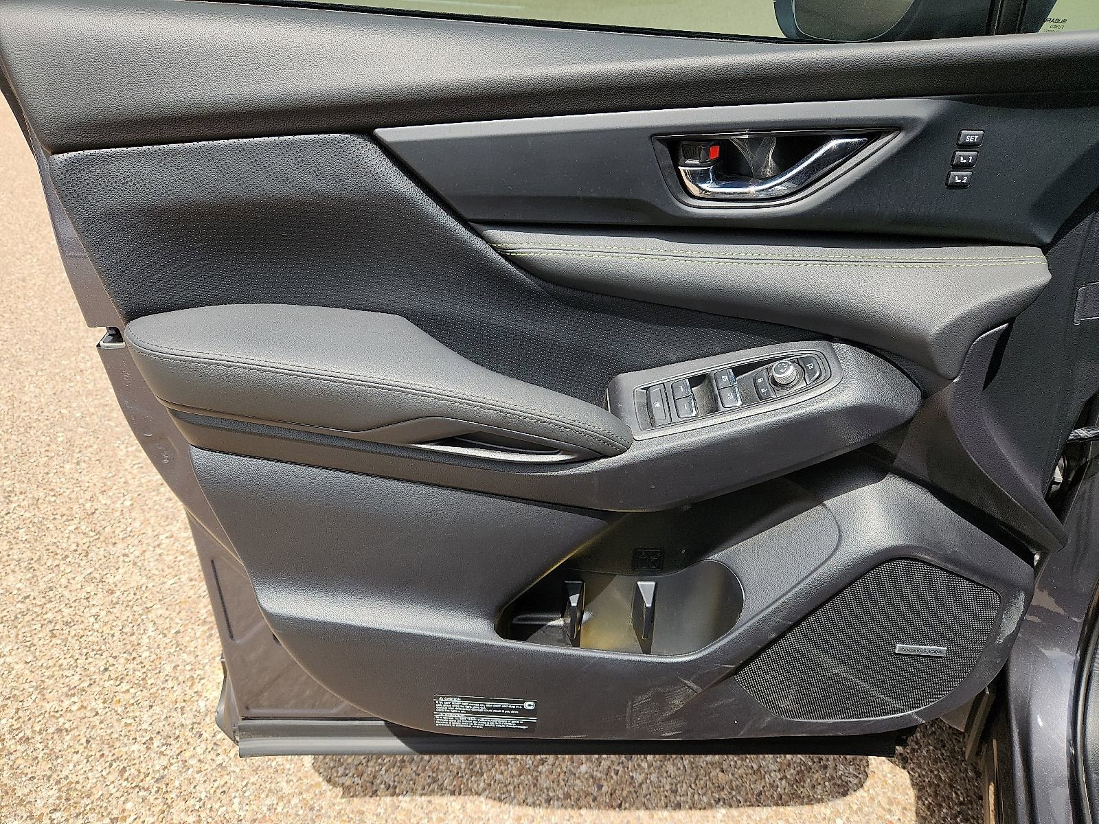 Used 2025 Subaru Ascent Bronze Edition image 13