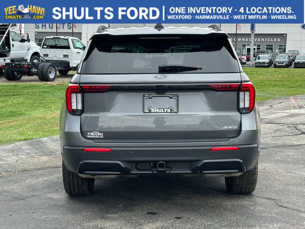 New 2026 Ford Explorer ST-Line w/ ST-Line Street Pack AWD/4WD image 5
