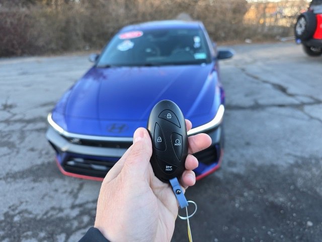 Used 2025 Hyundai Elantra N image 34