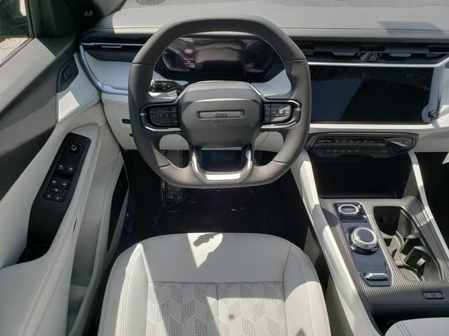 New 2026 Jeep Cherokee Overland w/ Advanced Pro Tech Group AWD/4WD image 10