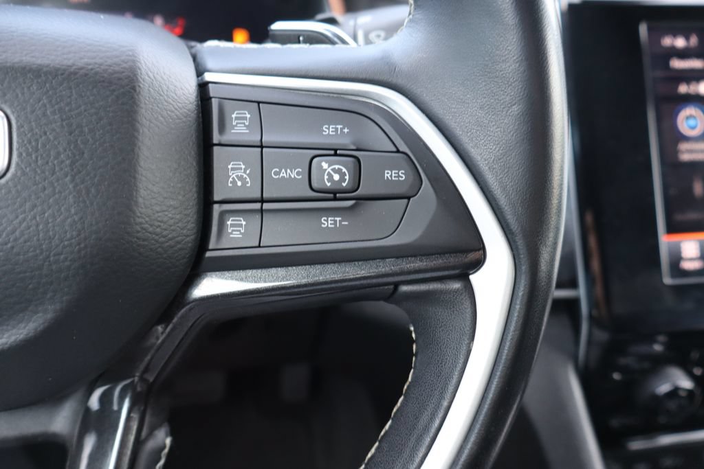 Used 2021 Jeep Grand Cherokee L Laredo AWD/4WD image 8